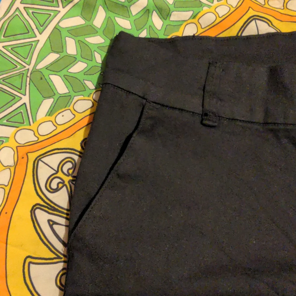 Hybrid & Company | Black Dress Pants - Picture 2 of 4